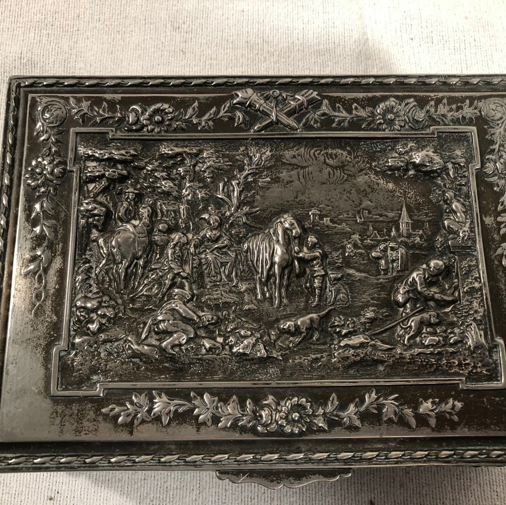 ANTIQUE ORNATE EMBOSSED SCENIC BOX SILVER jewelry casket box